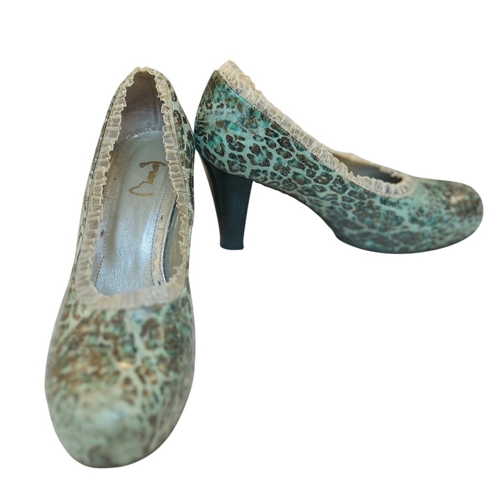 Taryn Rose Teal Leopard Print Ruffle Trim Round Toe Pumps Heels Sz 37(US 7-5-8